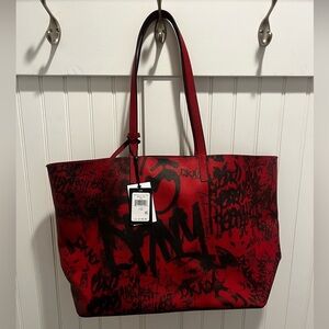 DKNY REVERSIBLE Brayden Lg Tote NWT